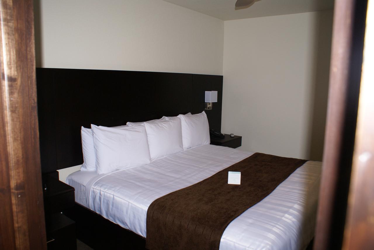 Boarders Inn & Suites By Cobblestone Hotels - Syracuse 外观 照片