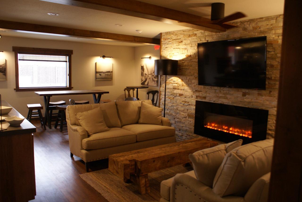 Boarders Inn & Suites By Cobblestone Hotels - Syracuse 外观 照片