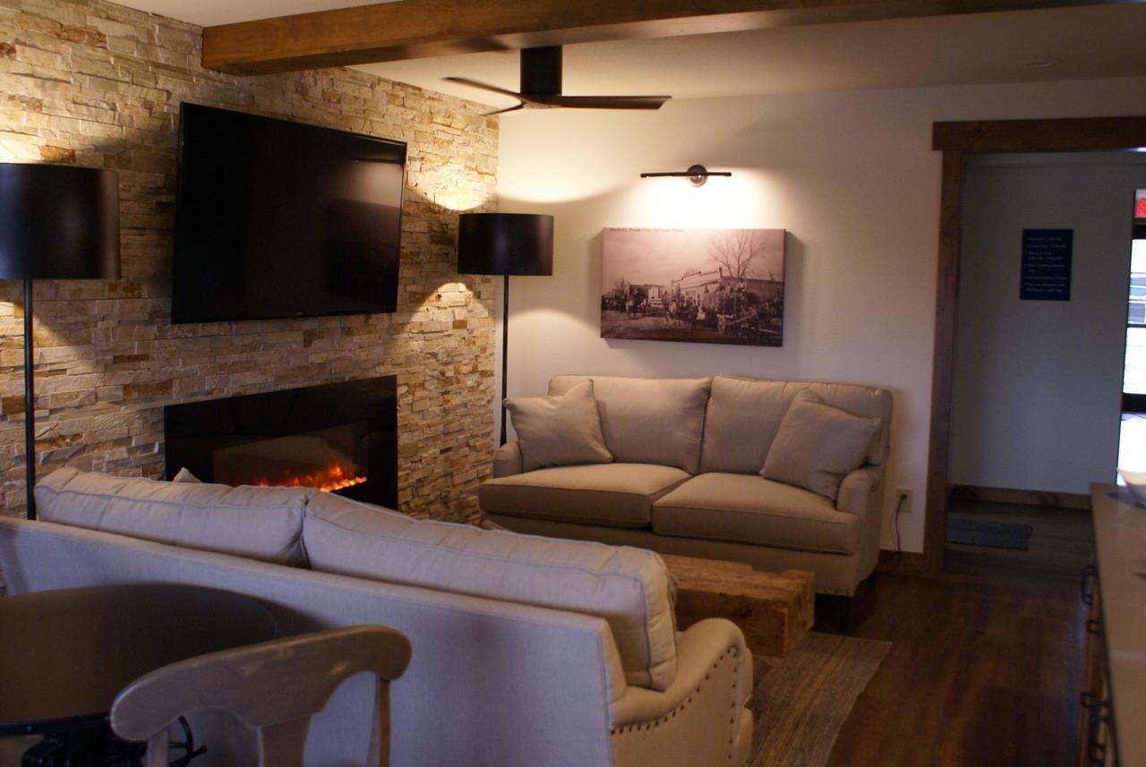 Boarders Inn & Suites By Cobblestone Hotels - Syracuse 外观 照片