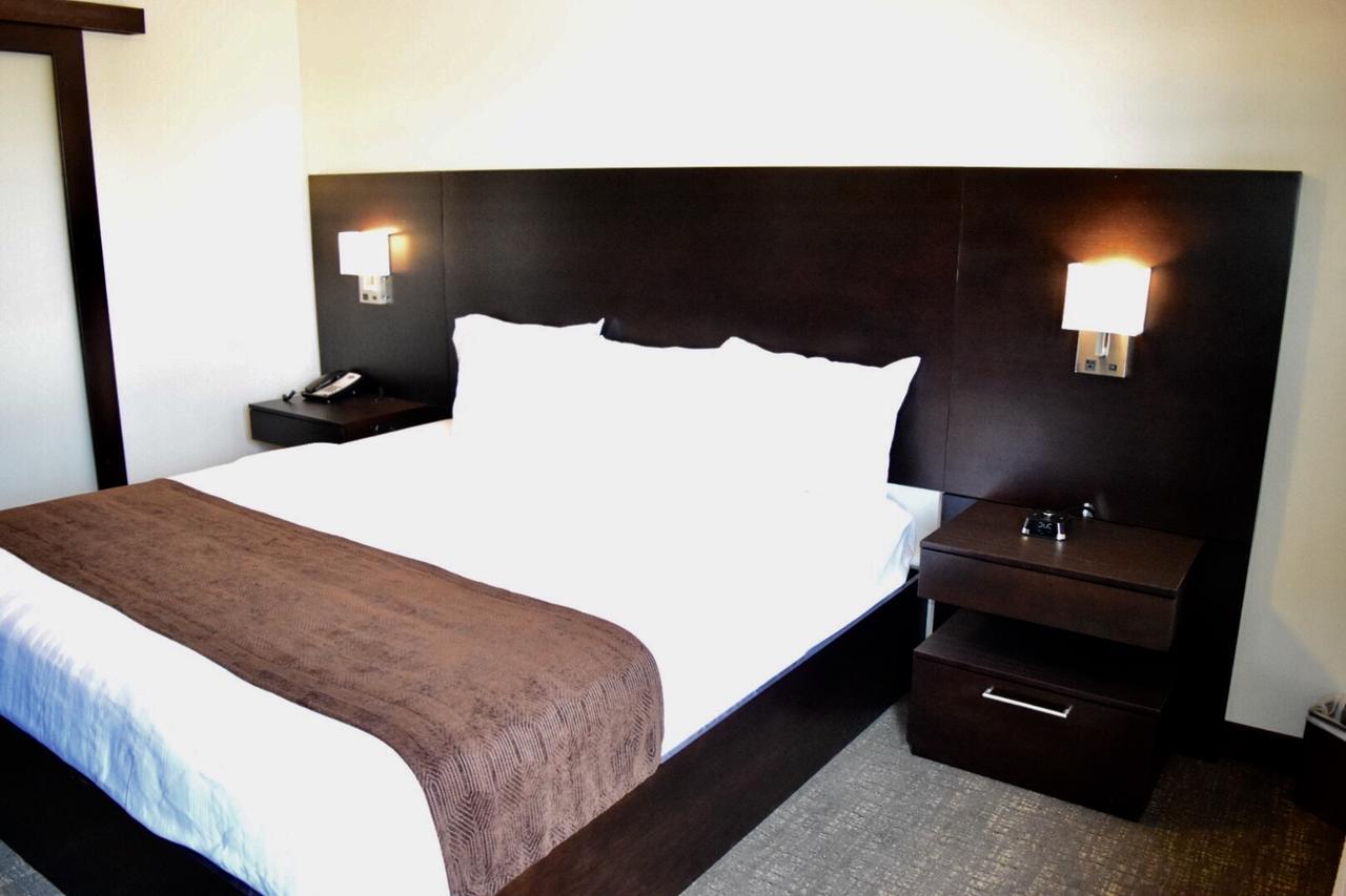 Boarders Inn & Suites By Cobblestone Hotels - Syracuse 外观 照片